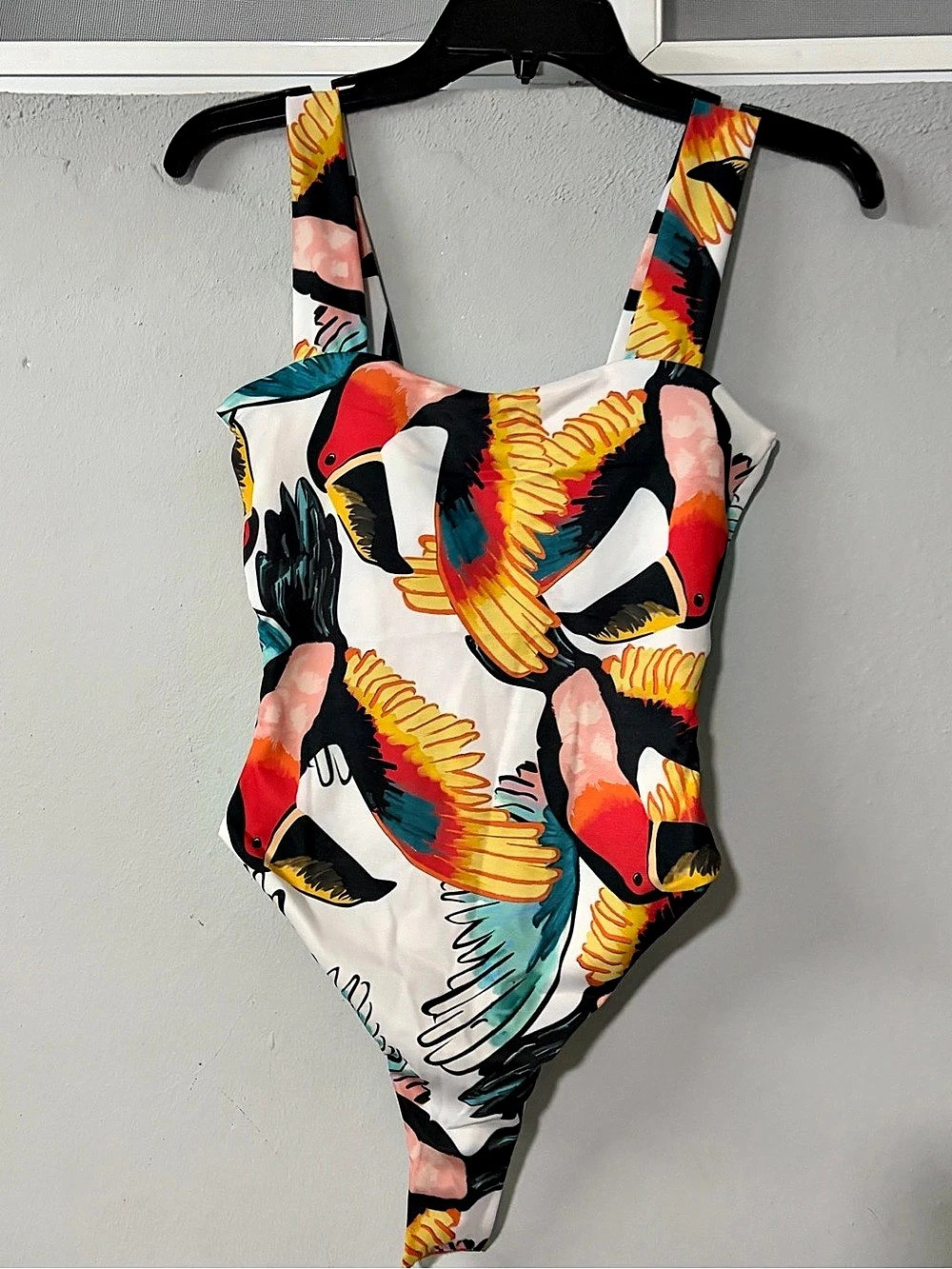 Femme Belle Printed One-Piece thong Swimsuit Size Small